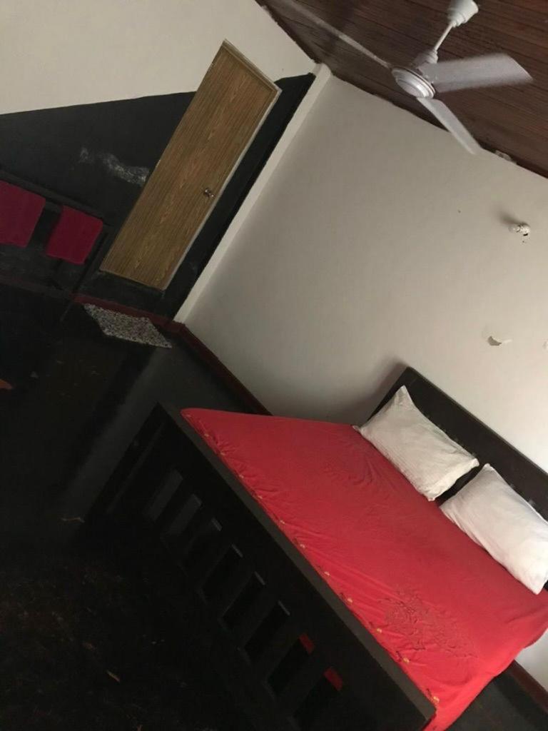 Everest Rooms Piliyandala Exterior photo